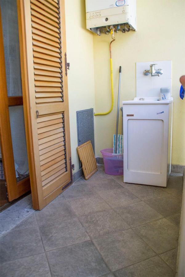 Casa D'Amare - A 600 Mt Dalla Spiaggia فولّونيكا المظهر الخارجي الصورة